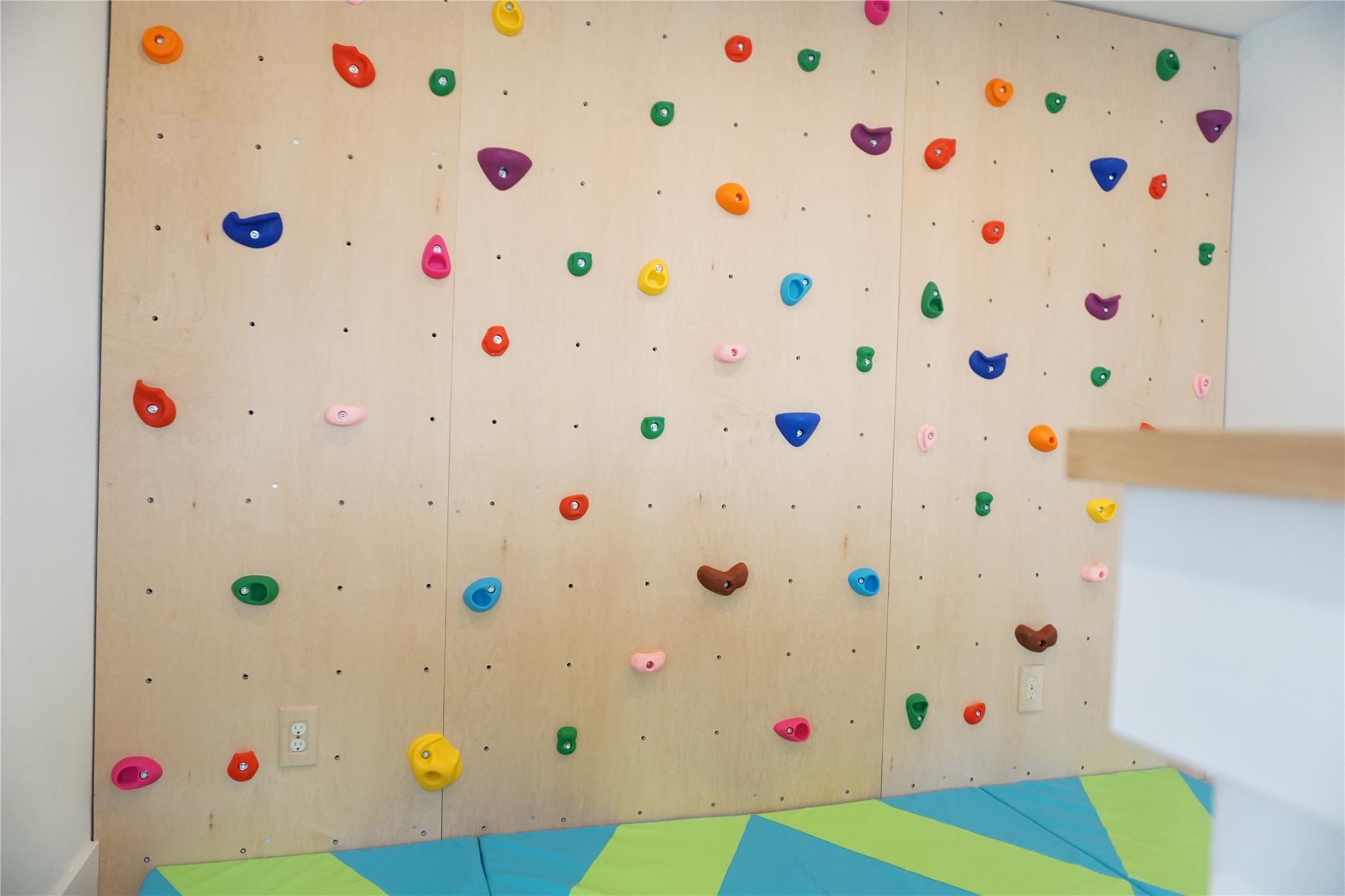 8604 Capitol View Dr, Austin, TX 78747