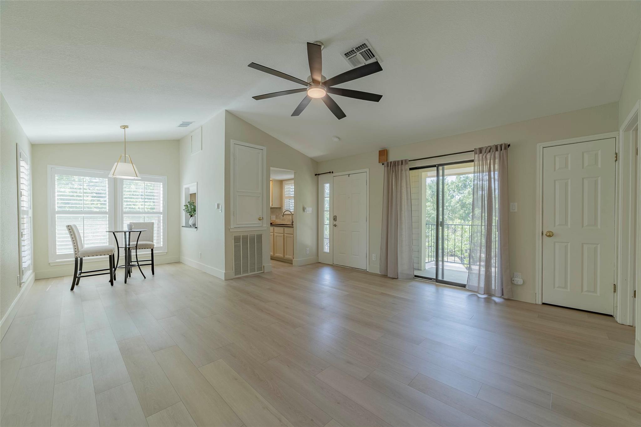 2500 Quarry Rd # 5, Austin, TX 78703