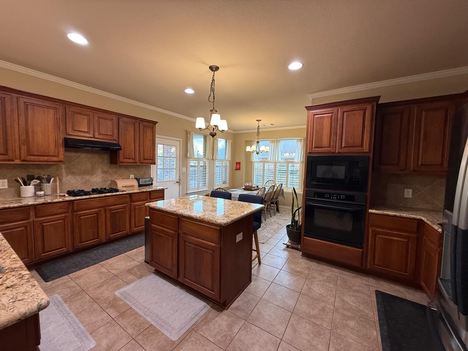 15433 Whistling Straits Dr, Austin, TX 78717