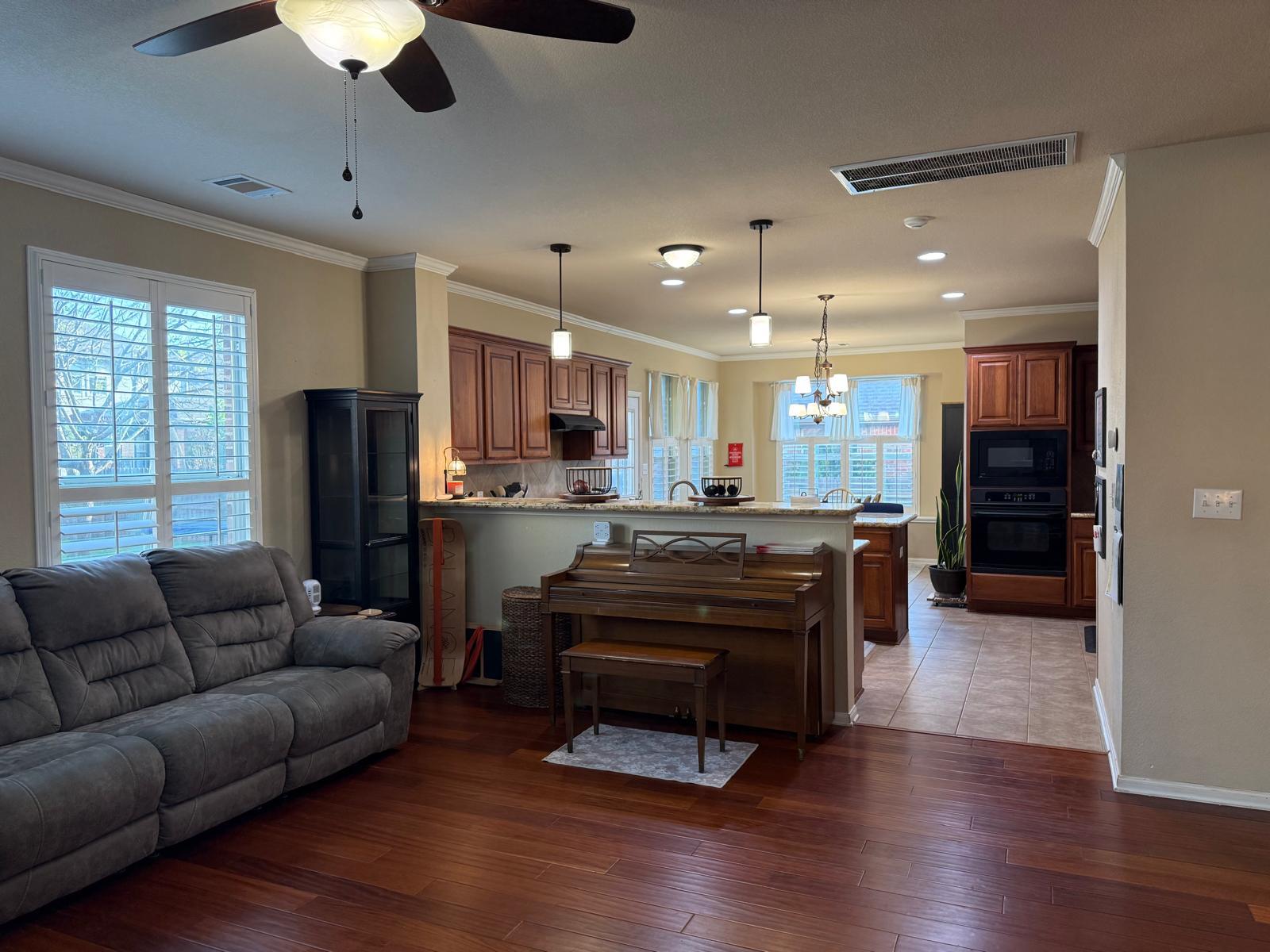 15433 Whistling Straits Dr, Austin, TX 78717