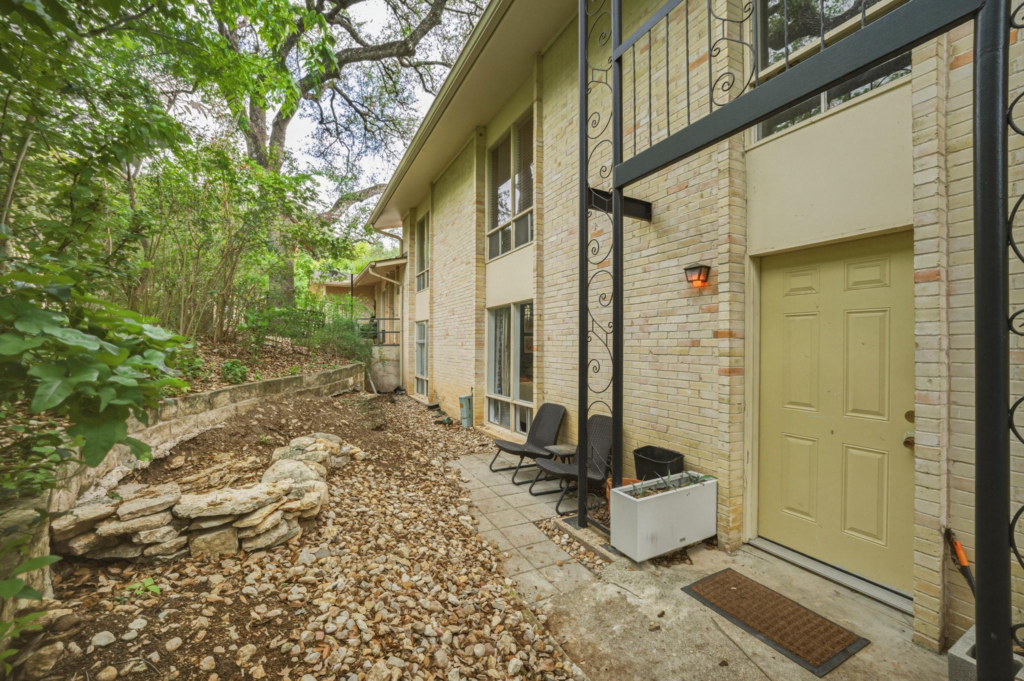 5332 Balcones Dr # B, Austin, TX 78731