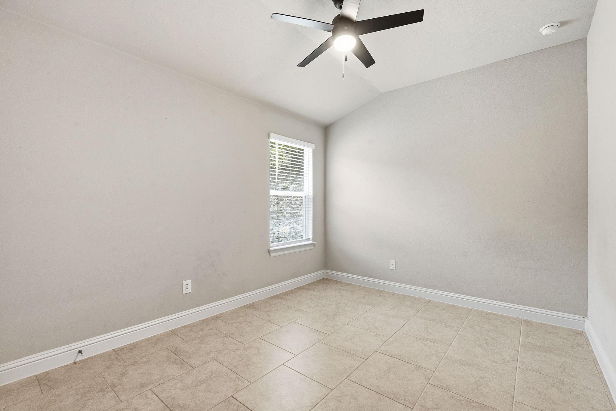 21204 Diamond Cv, Lago Vista, TX 78645