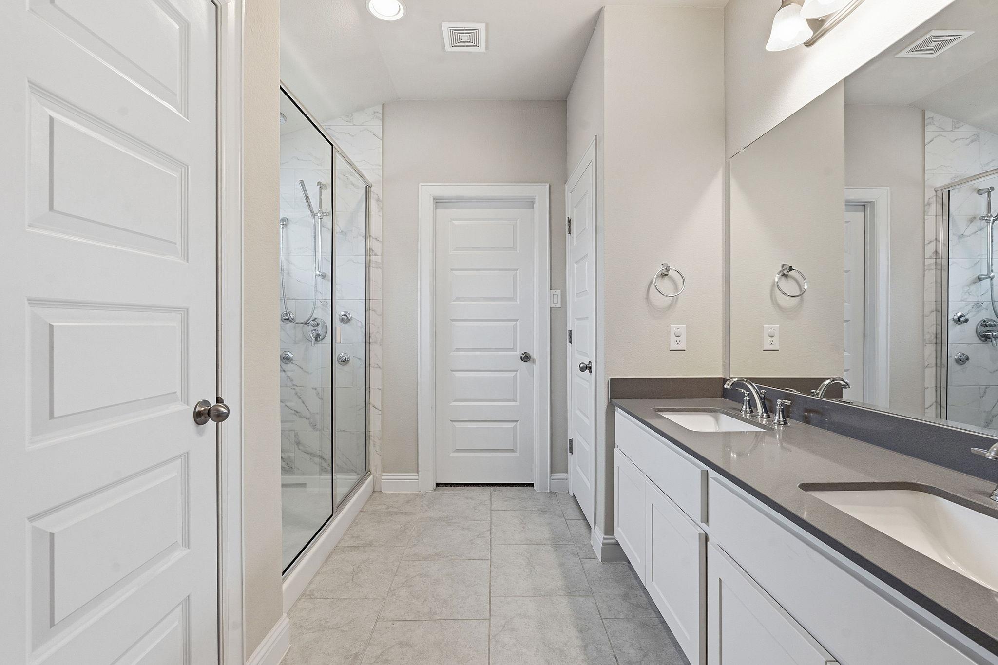 21204 Diamond Cv, Lago Vista, TX 78645