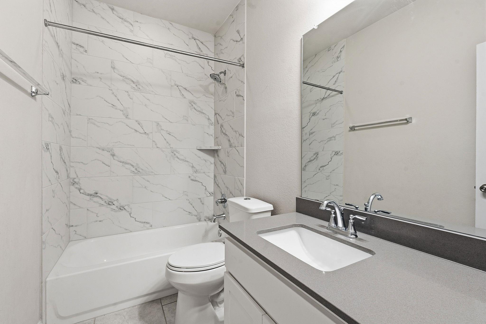 21204 Diamond Cv, Lago Vista, TX 78645