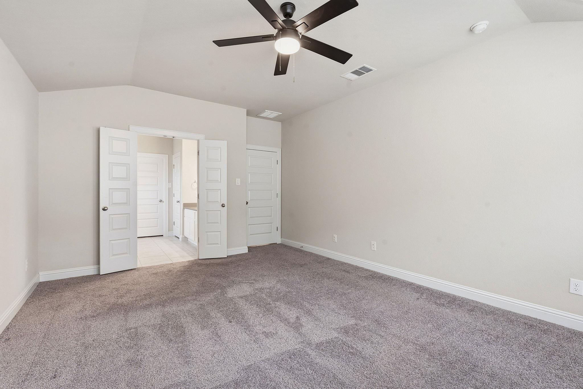 21204 Diamond Cv, Lago Vista, TX 78645