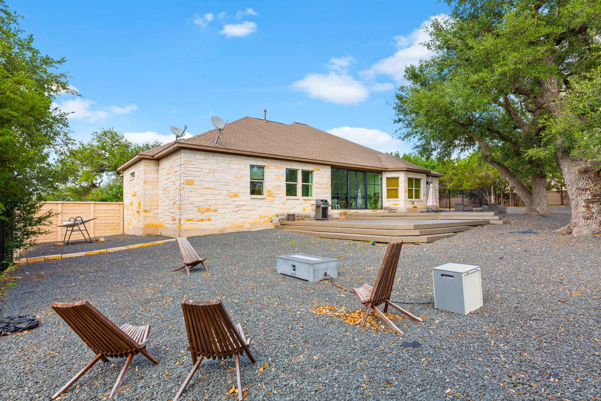 224 Magnolia Blossom Cv, Driftwood, TX 78619