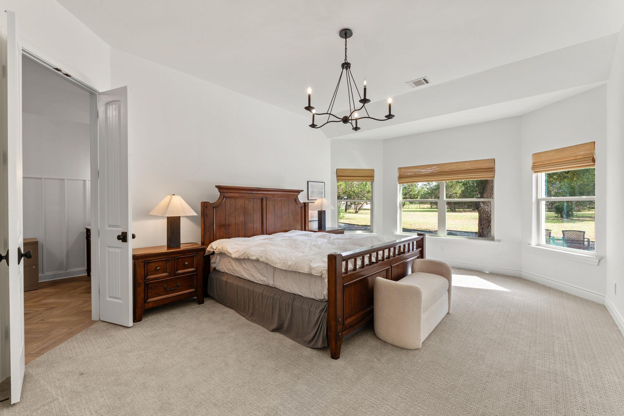 224 Magnolia Blossom Cv, Driftwood, TX 78619