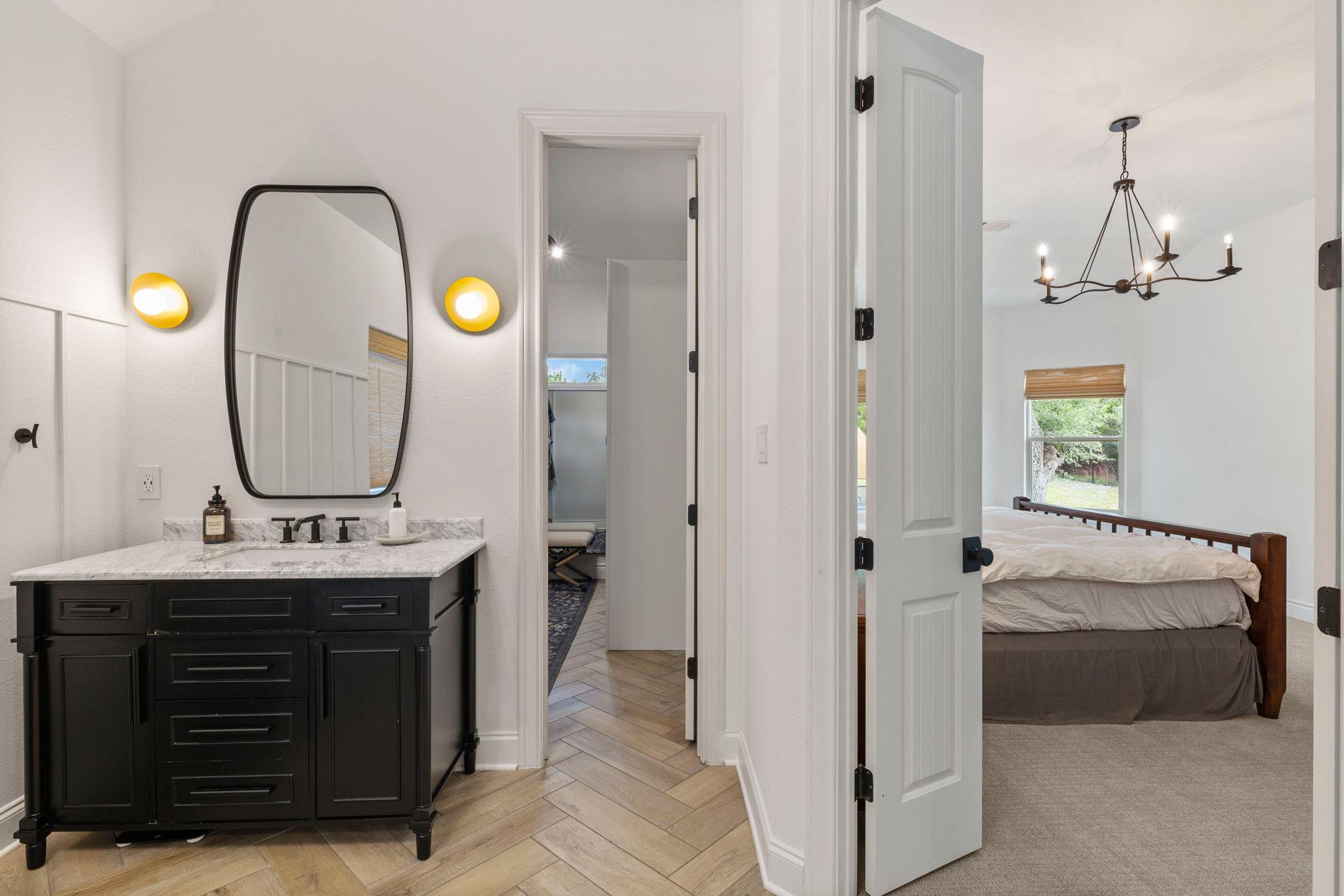 224 Magnolia Blossom Cv, Driftwood, TX 78619