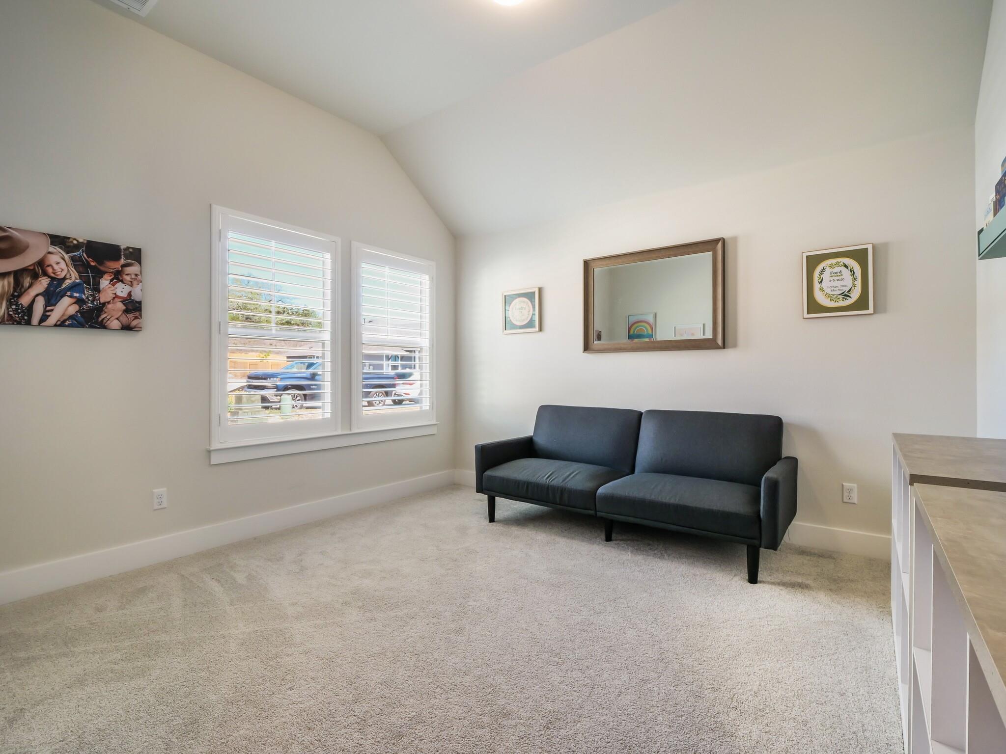 129 N Broken Oak Dr N, Liberty Hill, TX 78642