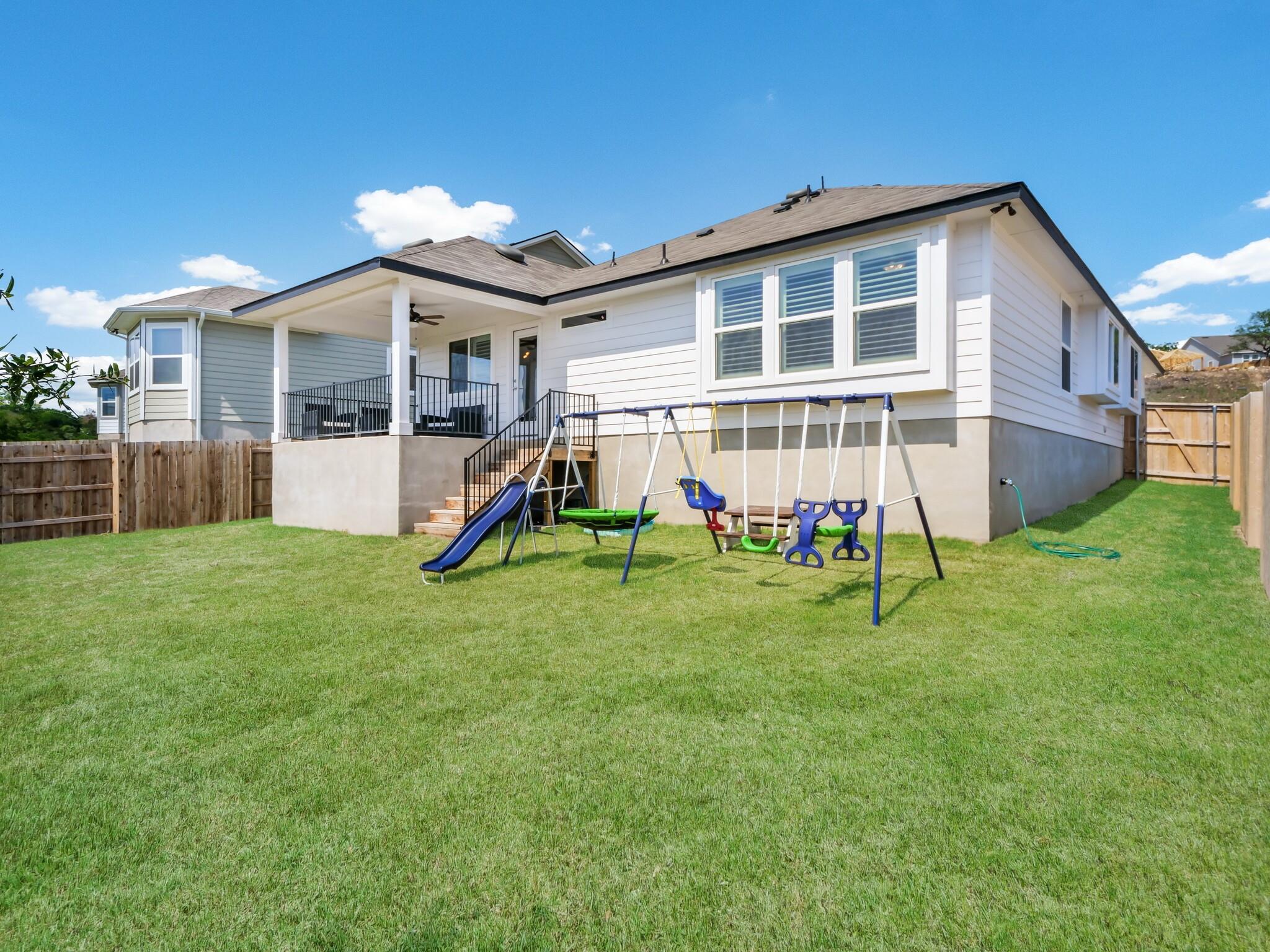 129 N Broken Oak Dr N, Liberty Hill, TX 78642