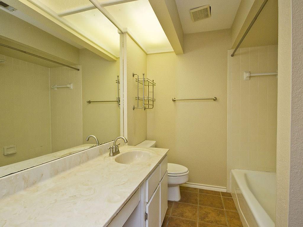 8200 Neely Dr # 108, Austin, TX 78759