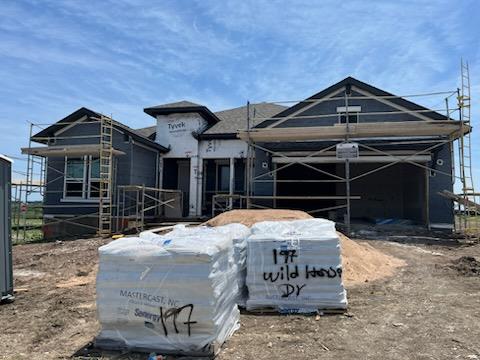 197 Wild Horse Dr, Cedar Creek, TX 78612