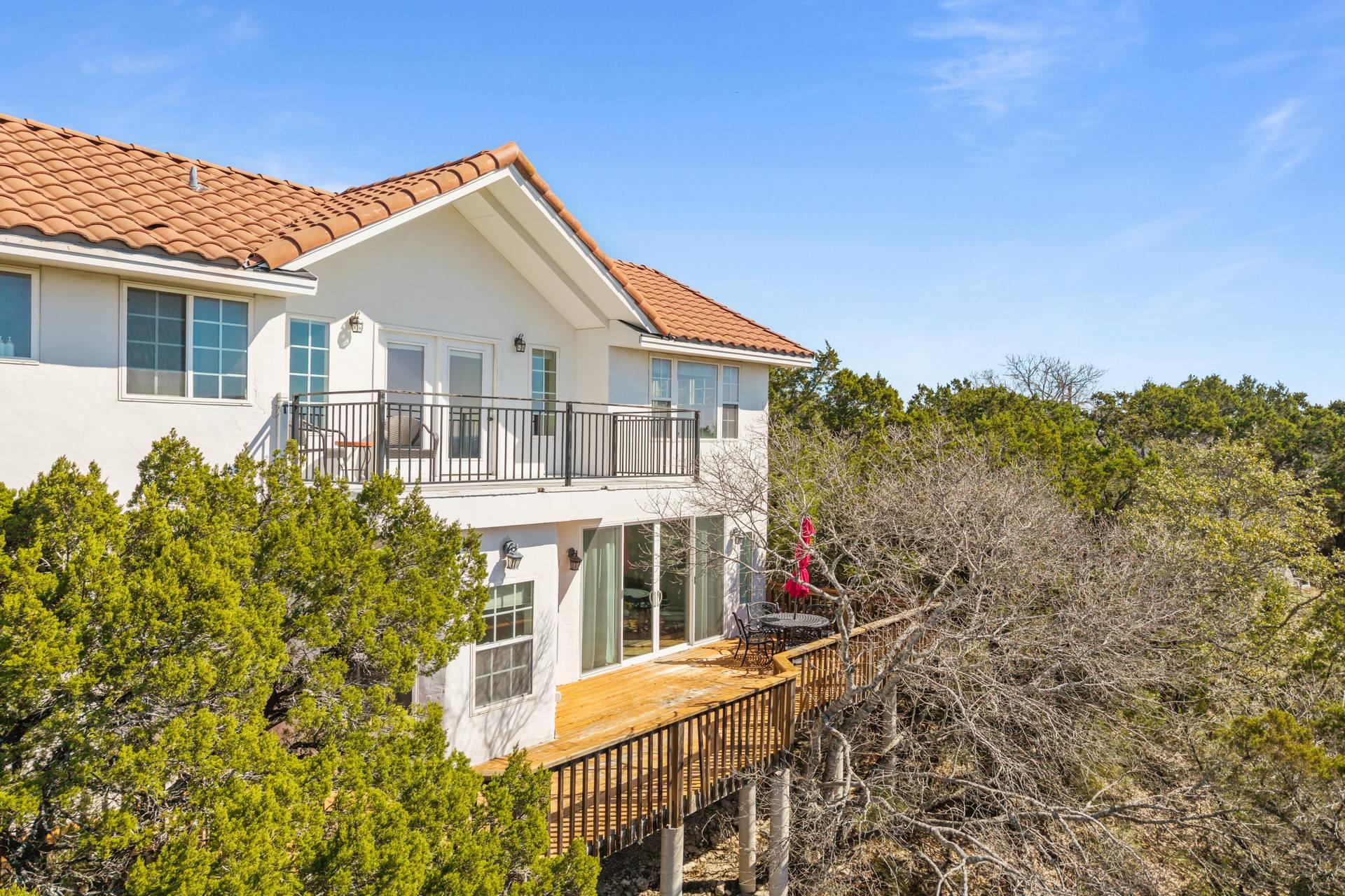 8101 Breeze Way, Jonestown, TX 78645