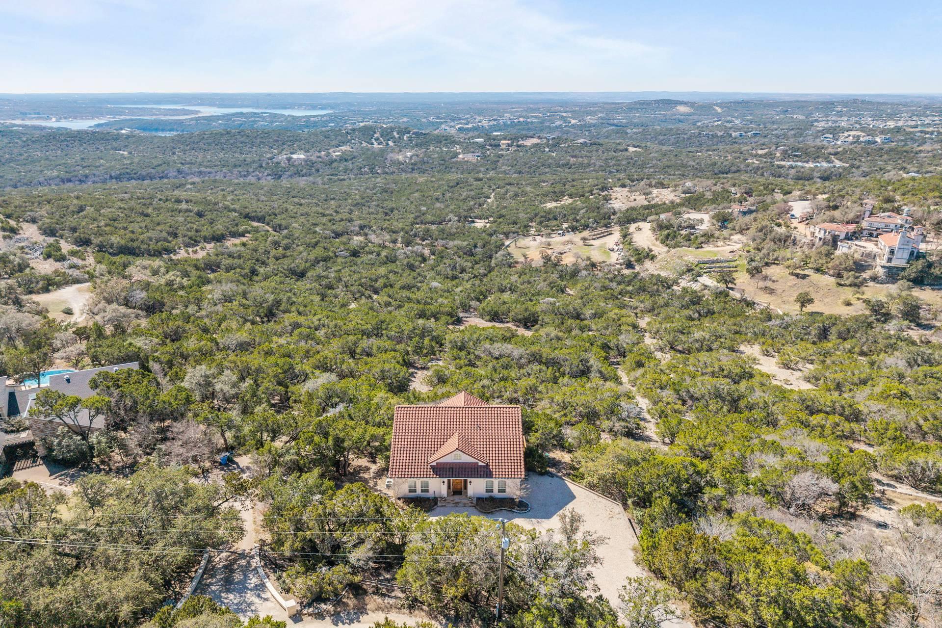 8101 Breeze Way, Jonestown, TX 78645