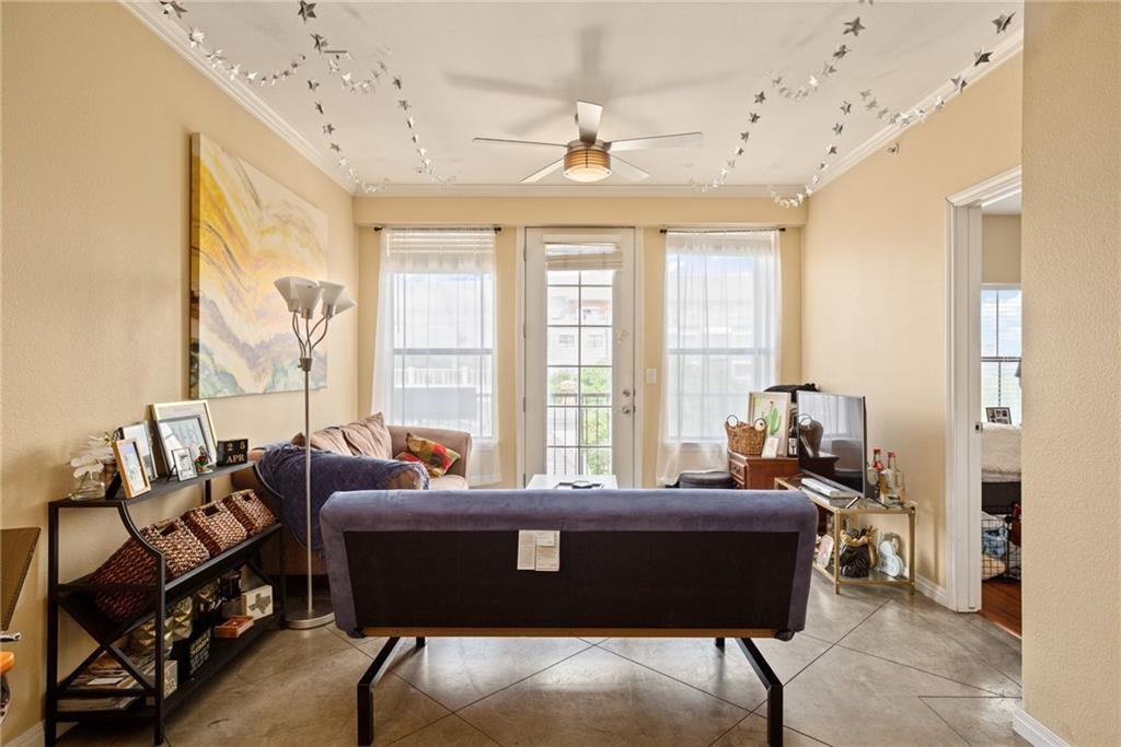 2505 San Gabriel St # 402, Austin, TX 78705