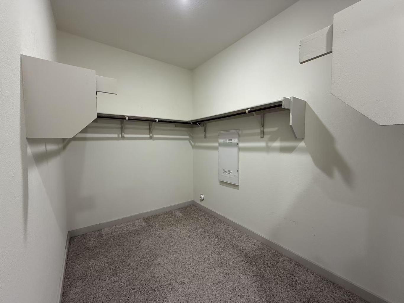 605 W South St # 31, Leander, TX 78641