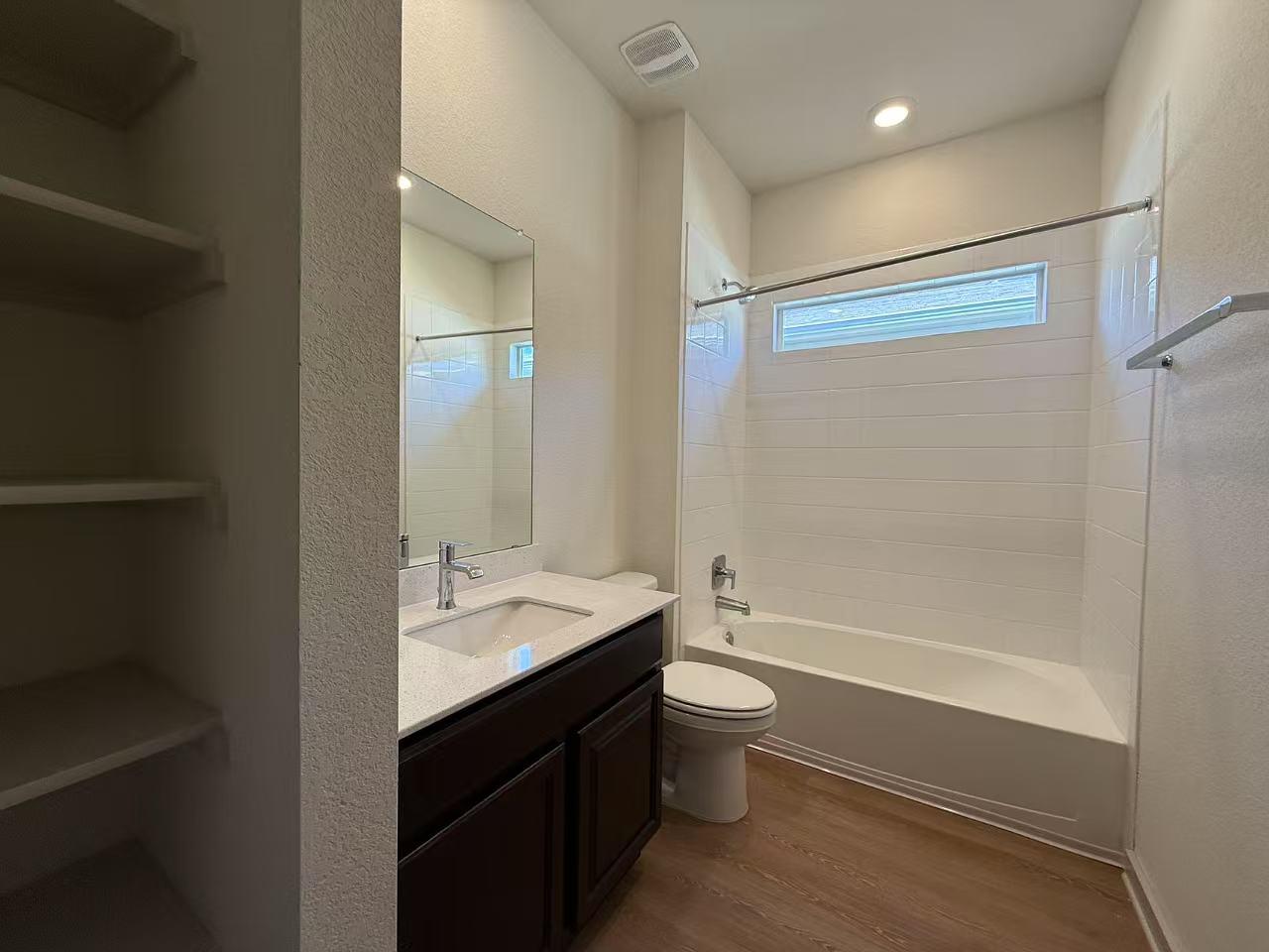 605 W South St # 31, Leander, TX 78641