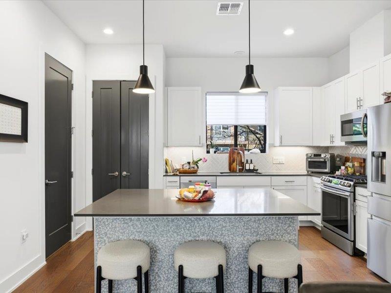 3700 Clawson Rd # 603, Austin, TX 78704