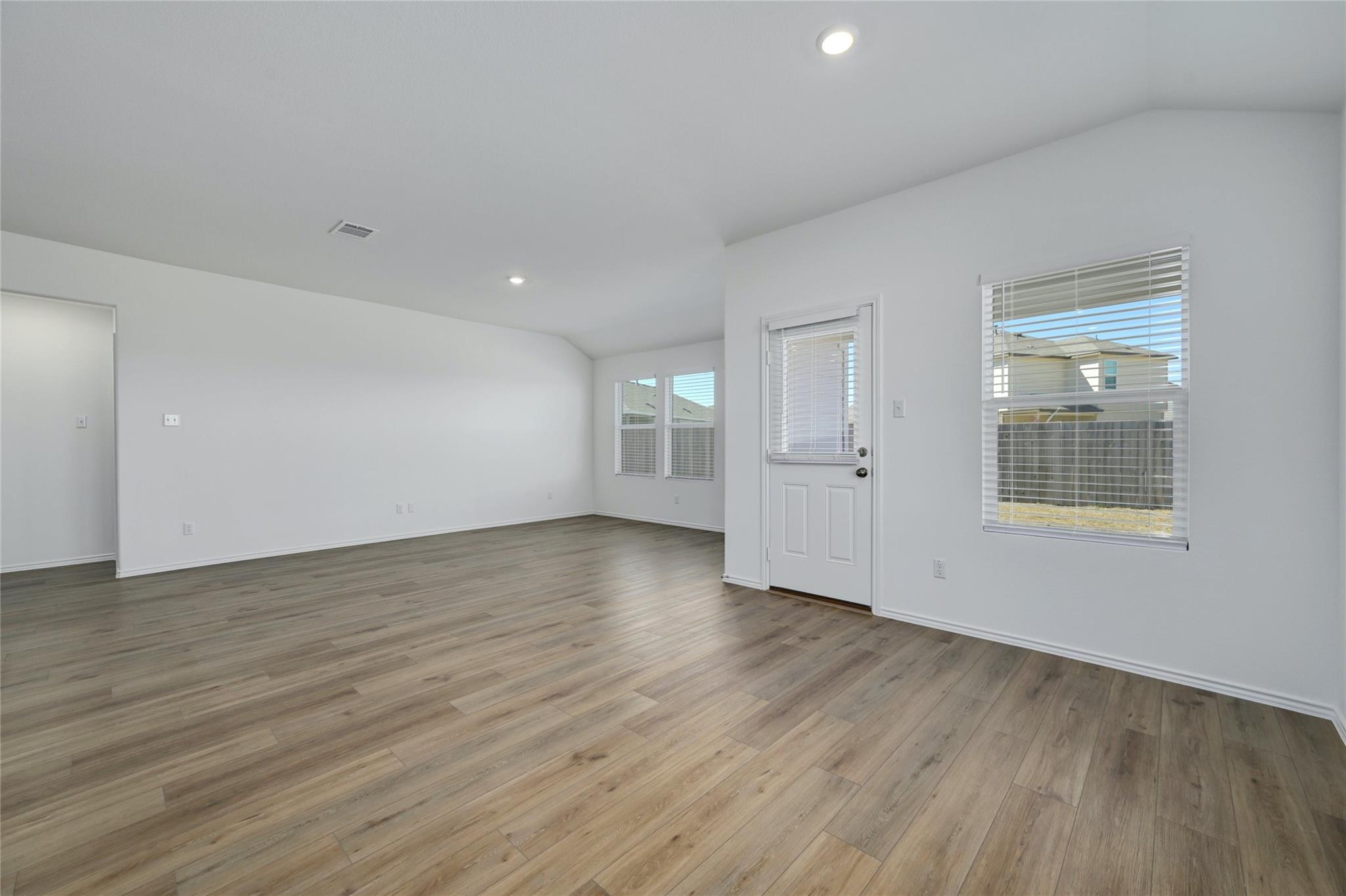 1015 Ascari Ct, Hutto, TX 78634