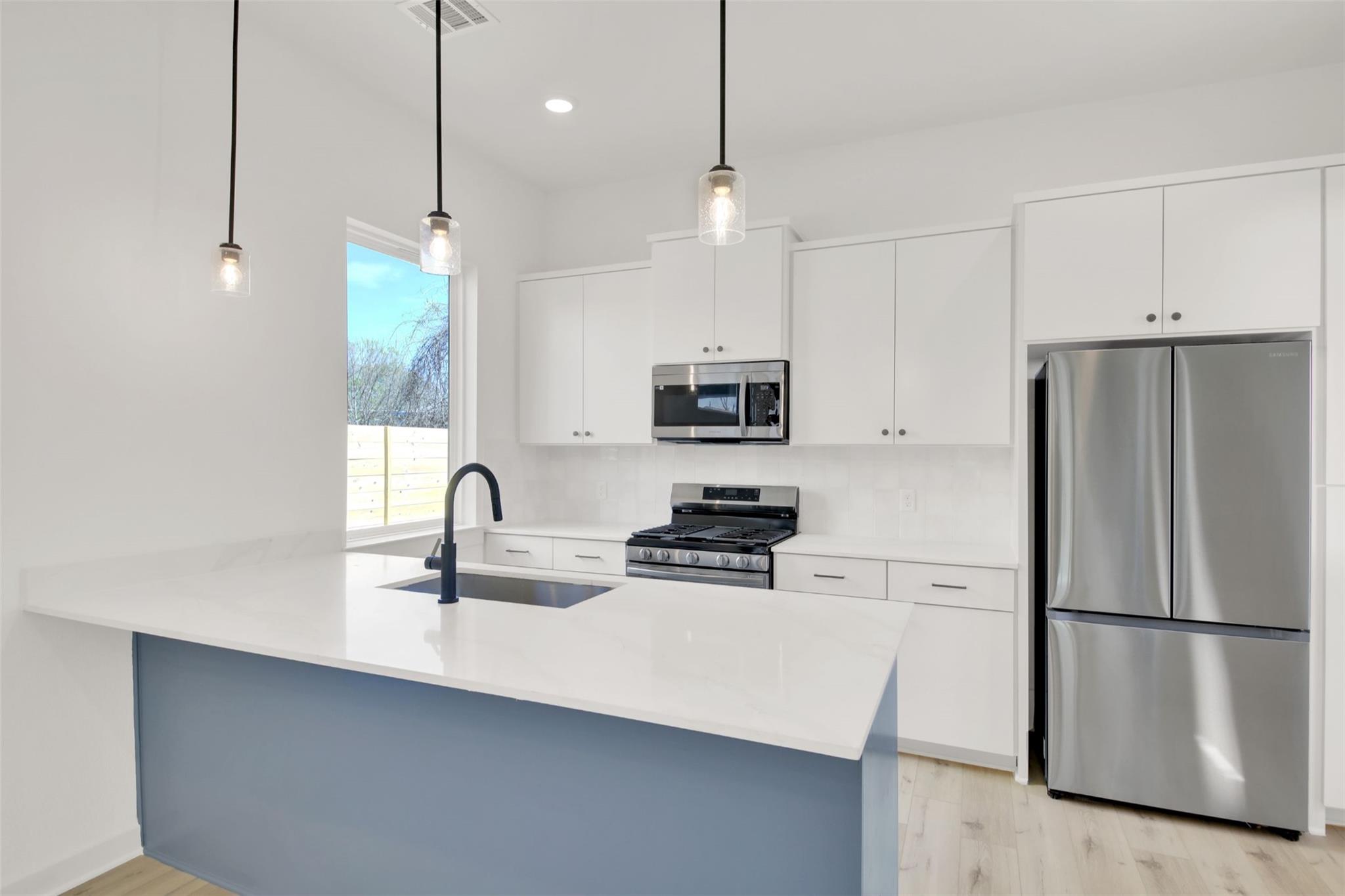 7208 Providence Ave # 3, Austin, TX 78752