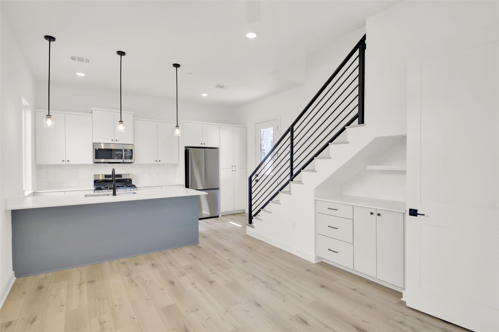 7208 Providence Ave # 3, Austin, TX 78752