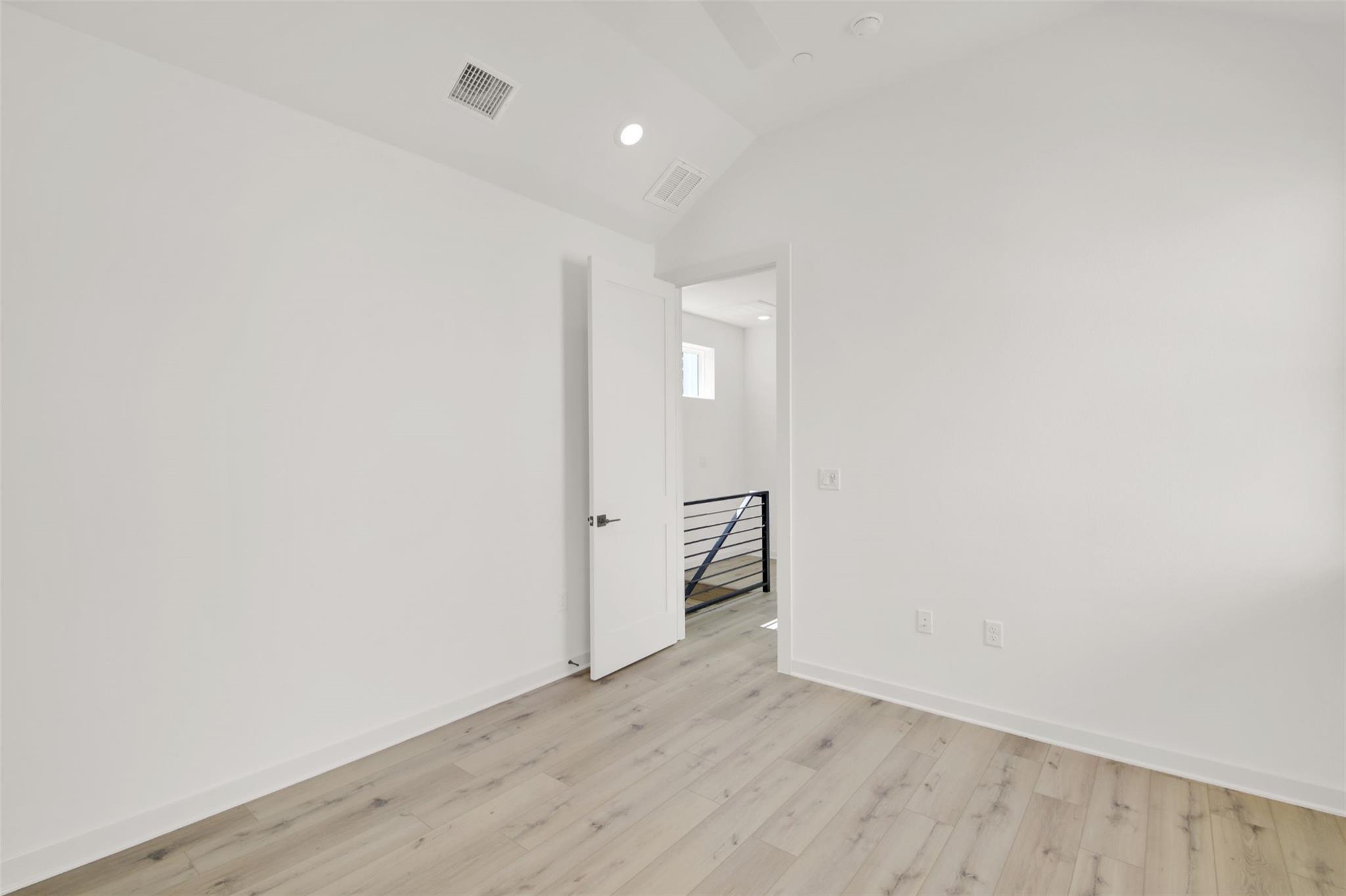 7208 Providence Ave # 3, Austin, TX 78752