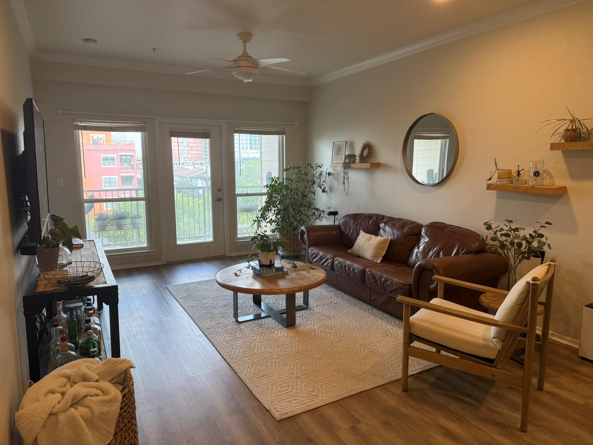 910 W 25th St # 508, Austin, TX 78705