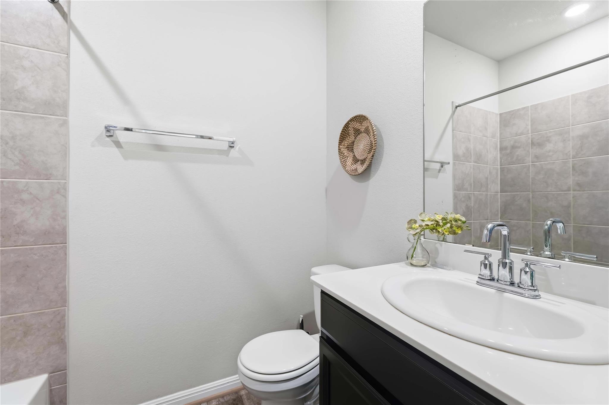 805 Russet Rock Dr, Austin, TX 78652