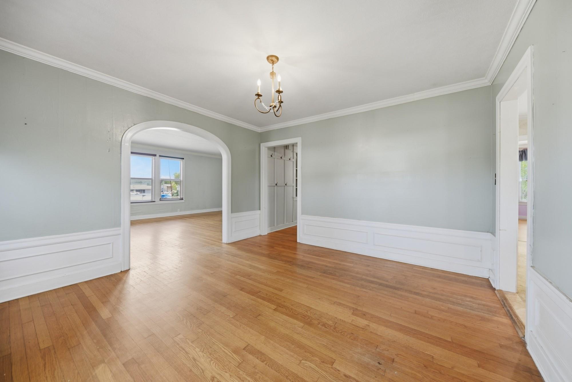 1284 E Hempstead St, Giddings, TX 78942