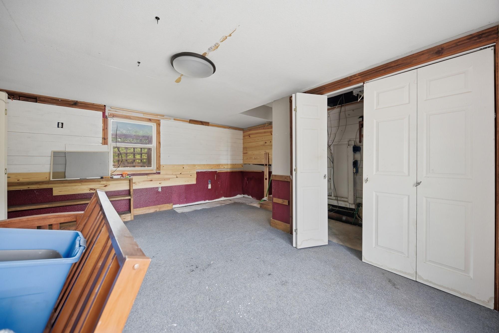 1284 E Hempstead St, Giddings, TX 78942