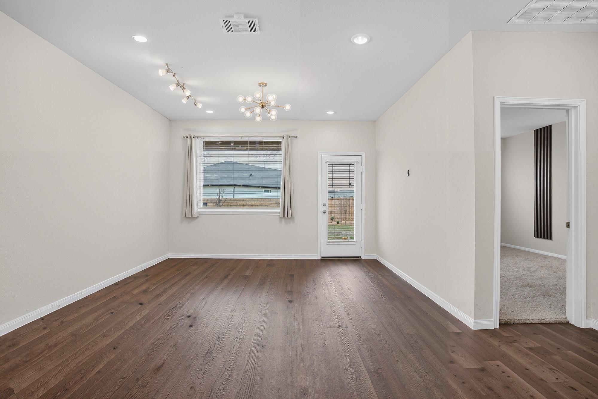 909 Vogel Dr, Georgetown, TX 78626