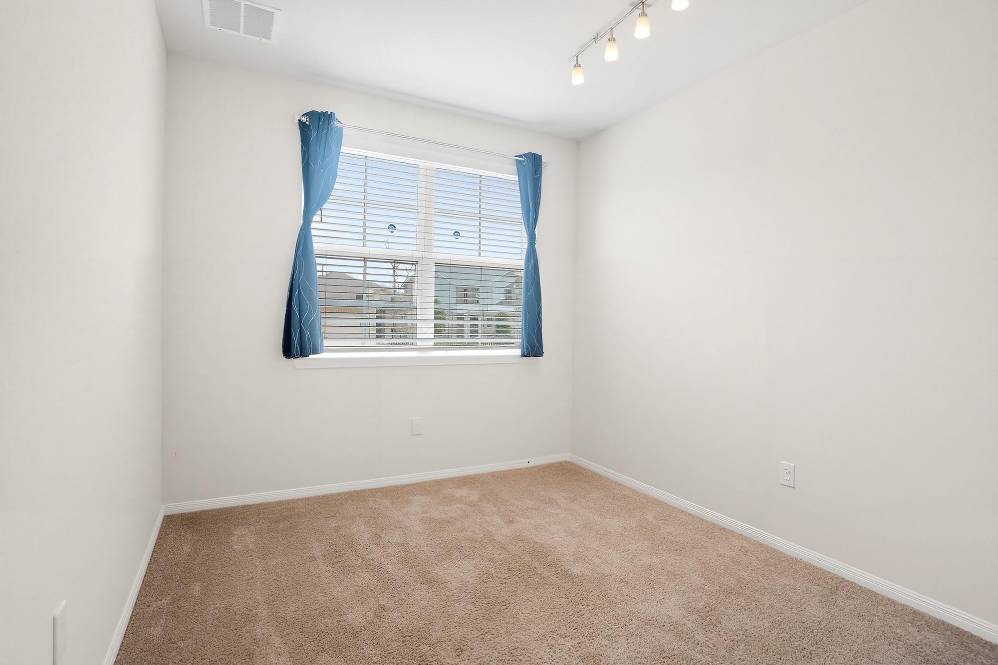 909 Vogel Dr, Georgetown, TX 78626