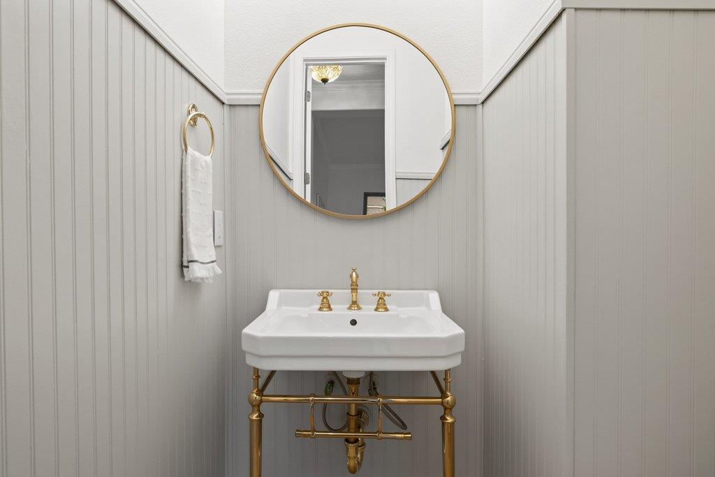 10913 Cusseta Ln, Austin, TX 78739