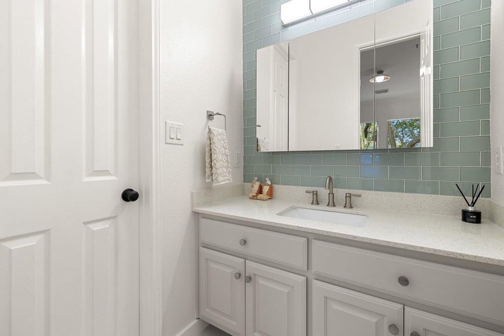 10913 Cusseta Ln, Austin, TX 78739