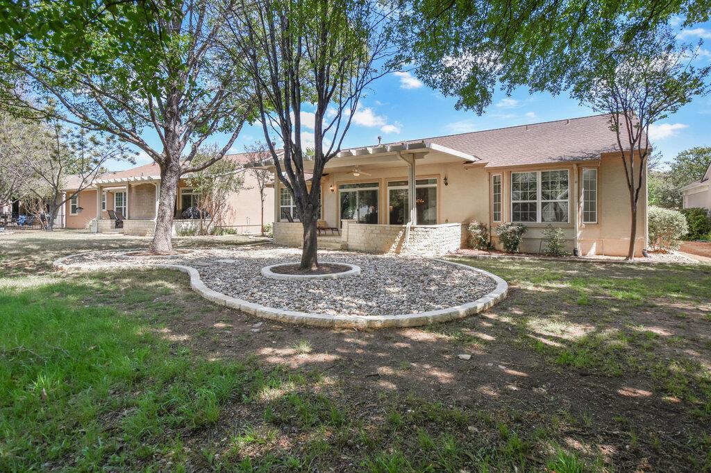 735 Breezeway Ln, Georgetown, TX 78633
