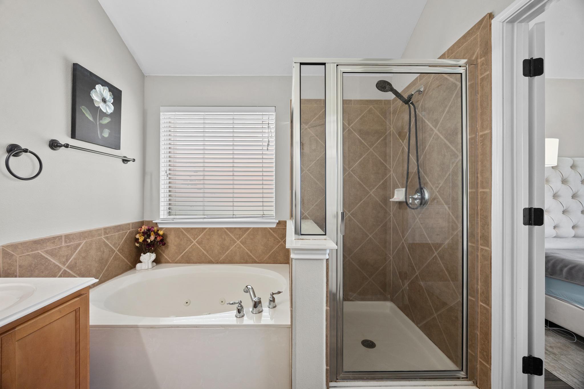 2412 Tumbling River Dr, Leander, TX 78641