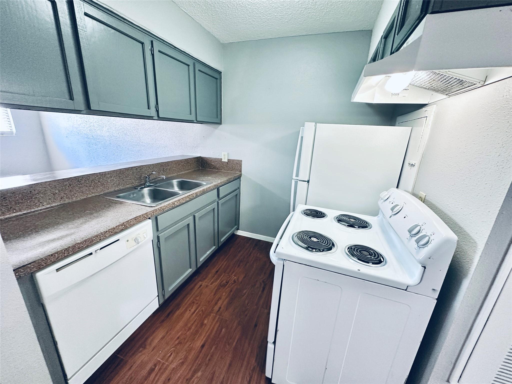 3702 S Second St # 107, Austin, TX 78704