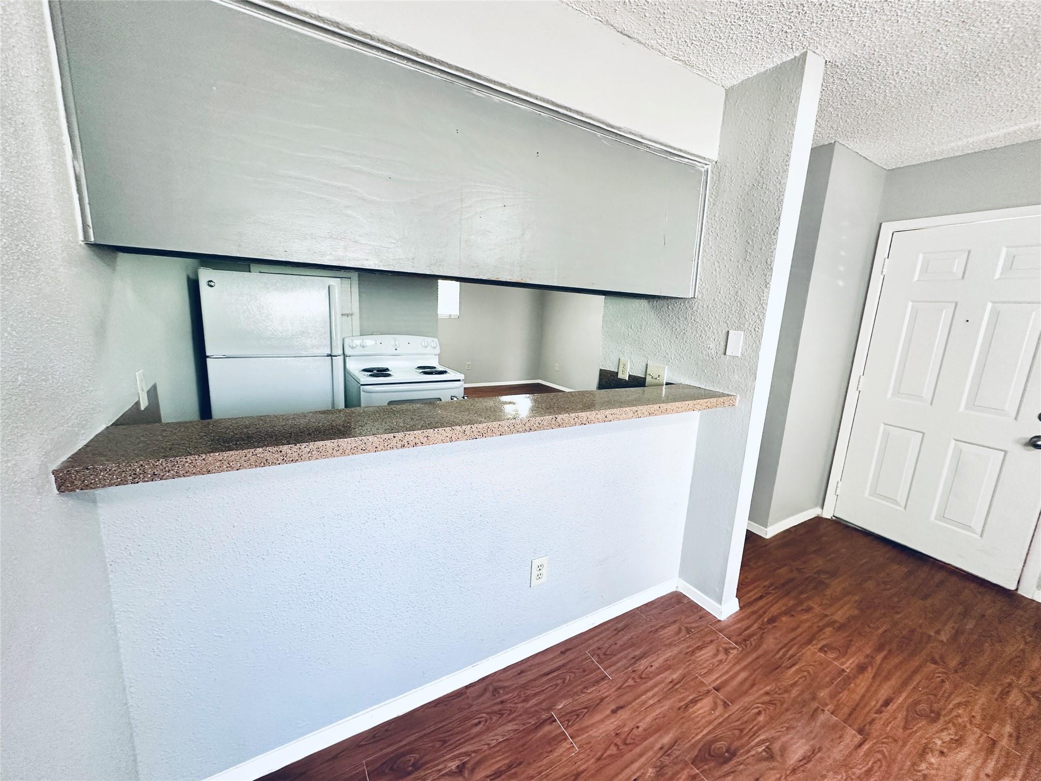 3702 S Second St # 107, Austin, TX 78704