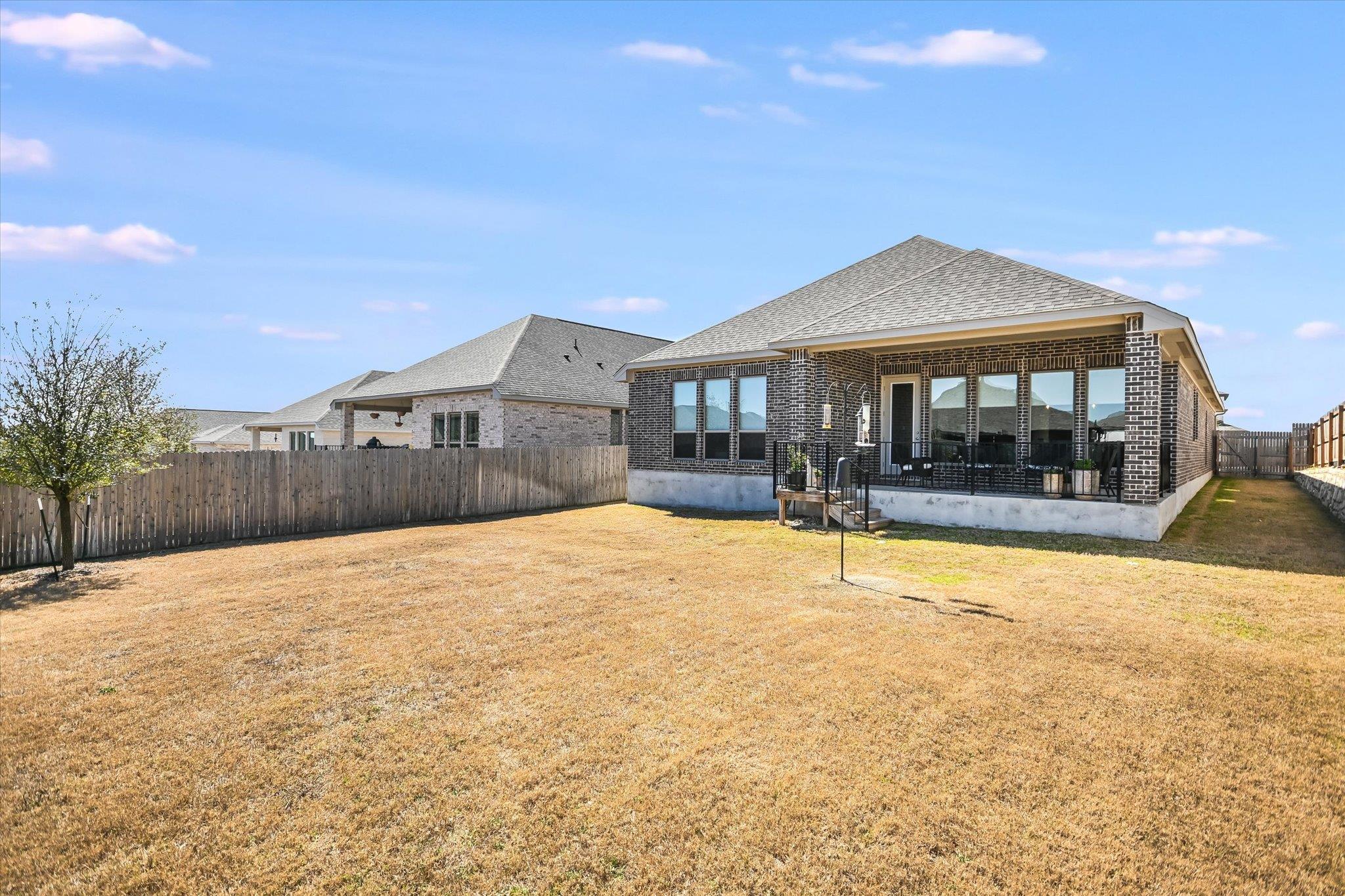 176 Cyrus Milton Dr, Buda, TX 78610