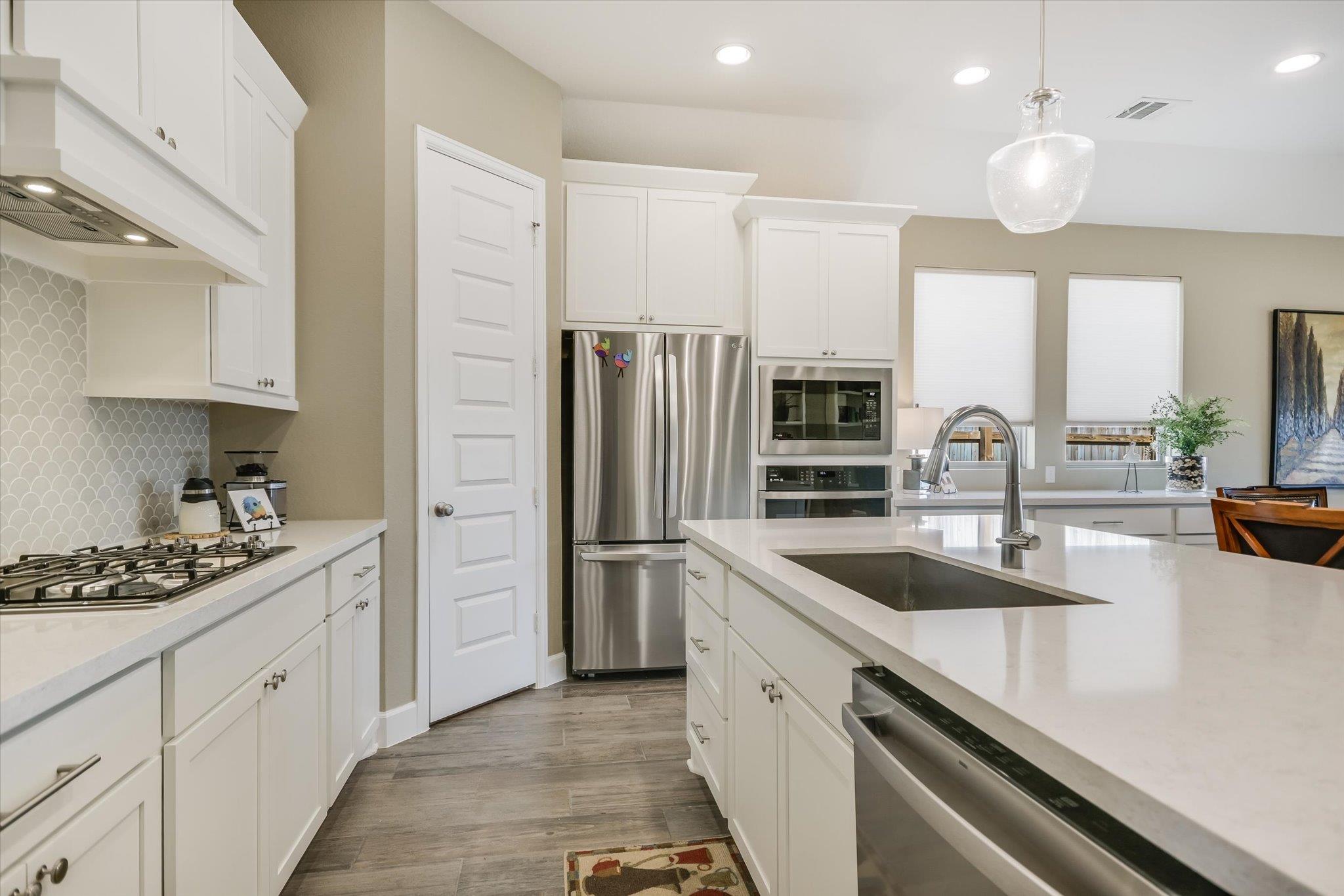 176 Cyrus Milton Dr, Buda, TX 78610