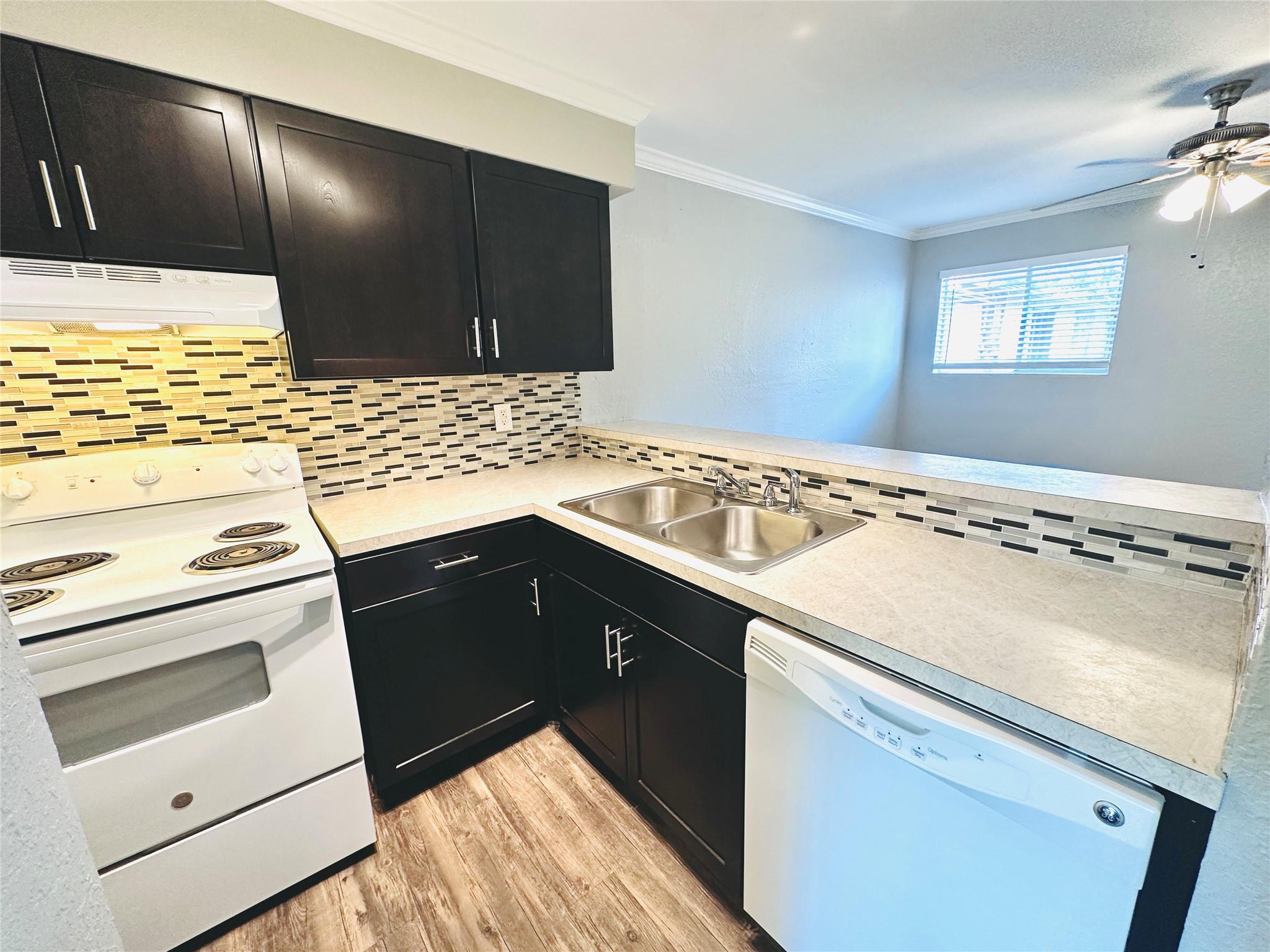 3702 S Second St # 219, Austin, TX 78704