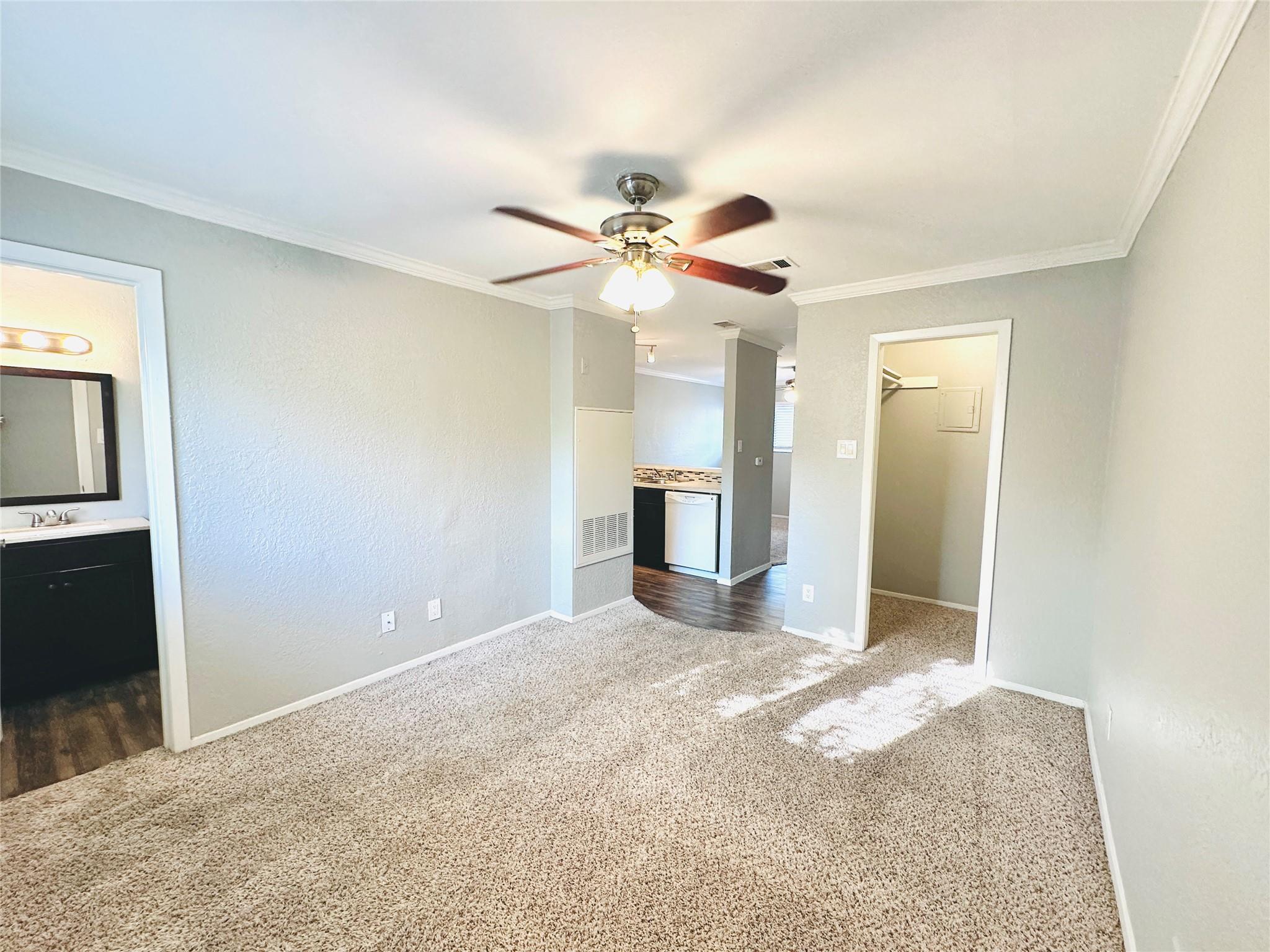 3702 S Second St # 219, Austin, TX 78704