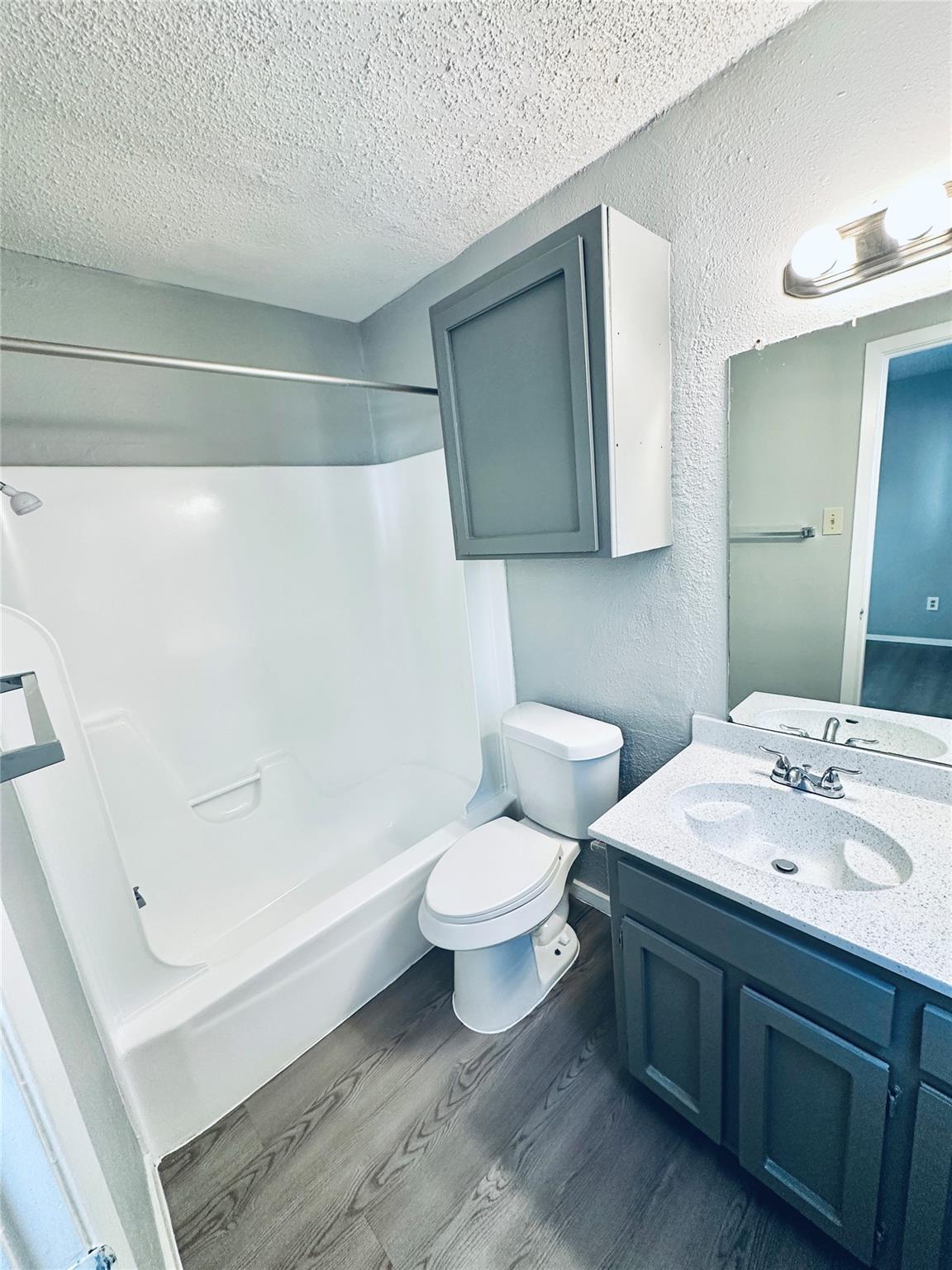 3702 S Second St # 103, Austin, TX 78704