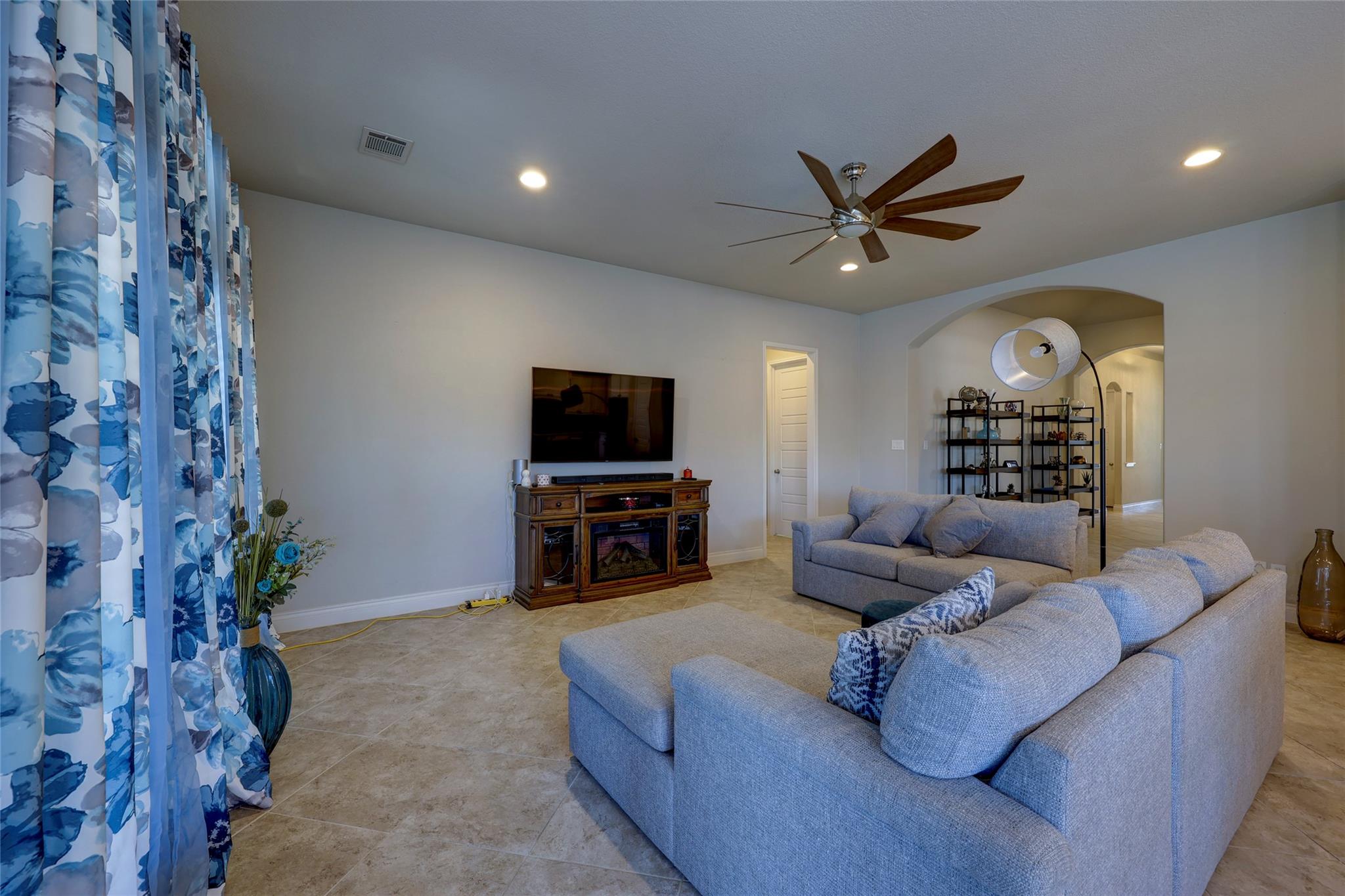 204 Durata Dr, San Marcos, TX 78666