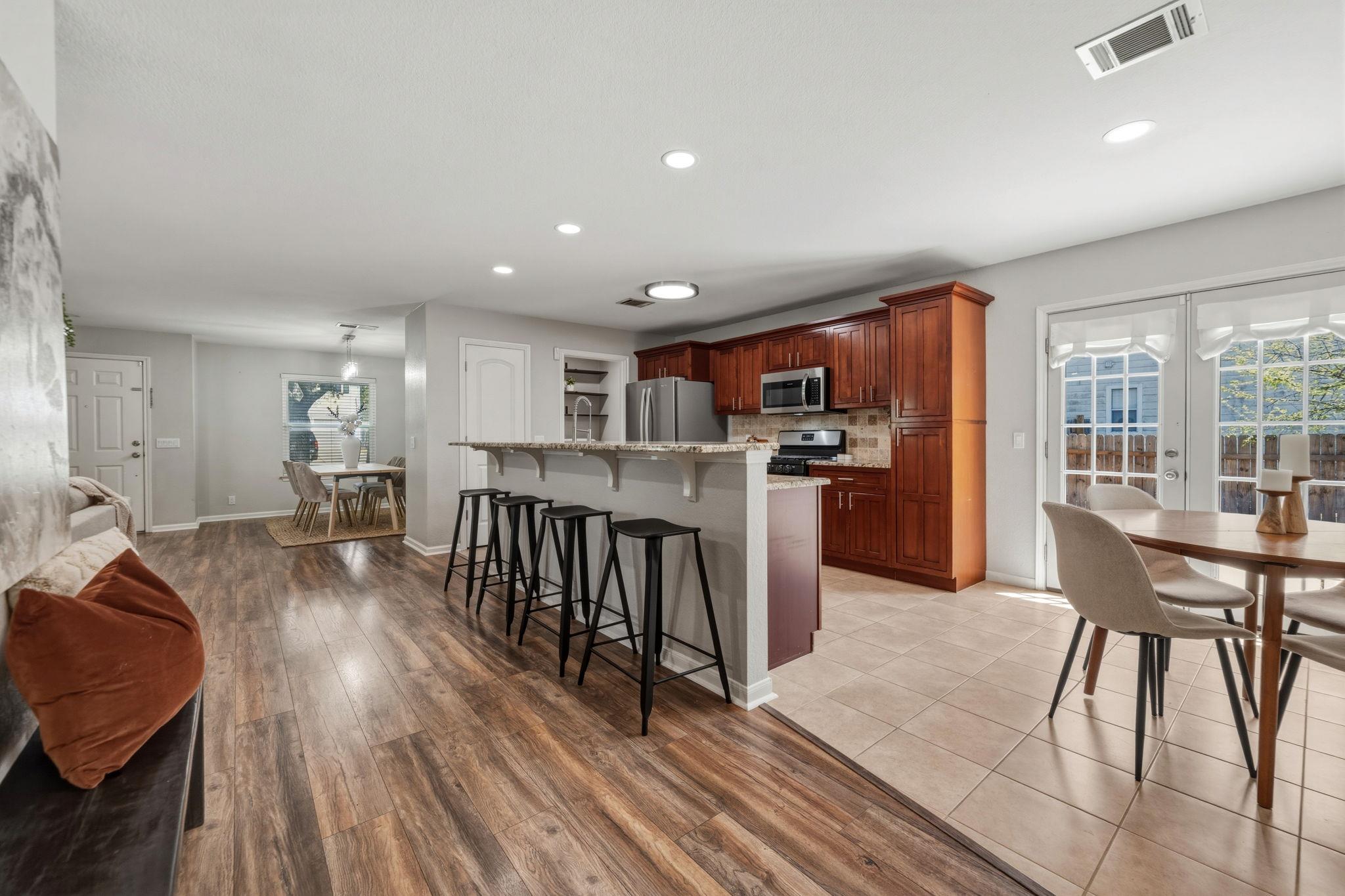 236 Bradfield Dr, Buda, TX 78610