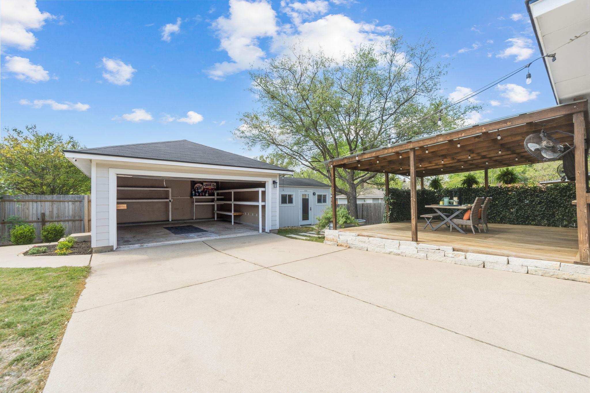236 Bradfield Dr, Buda, TX 78610
