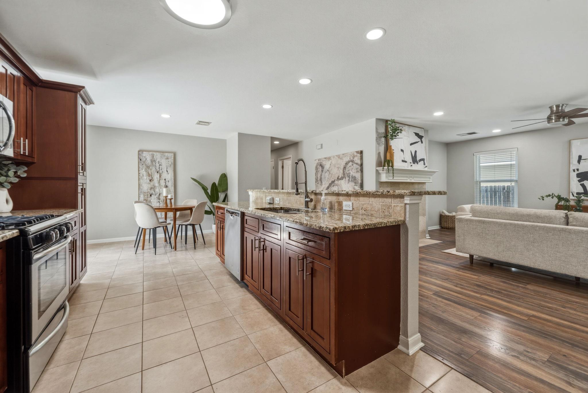 236 Bradfield Dr, Buda, TX 78610