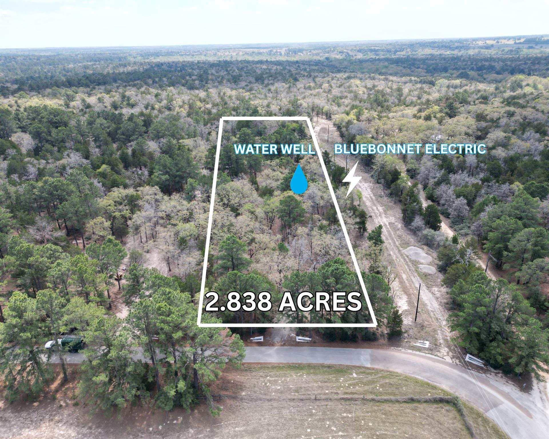 801 Marlin St, McDade, TX 78650