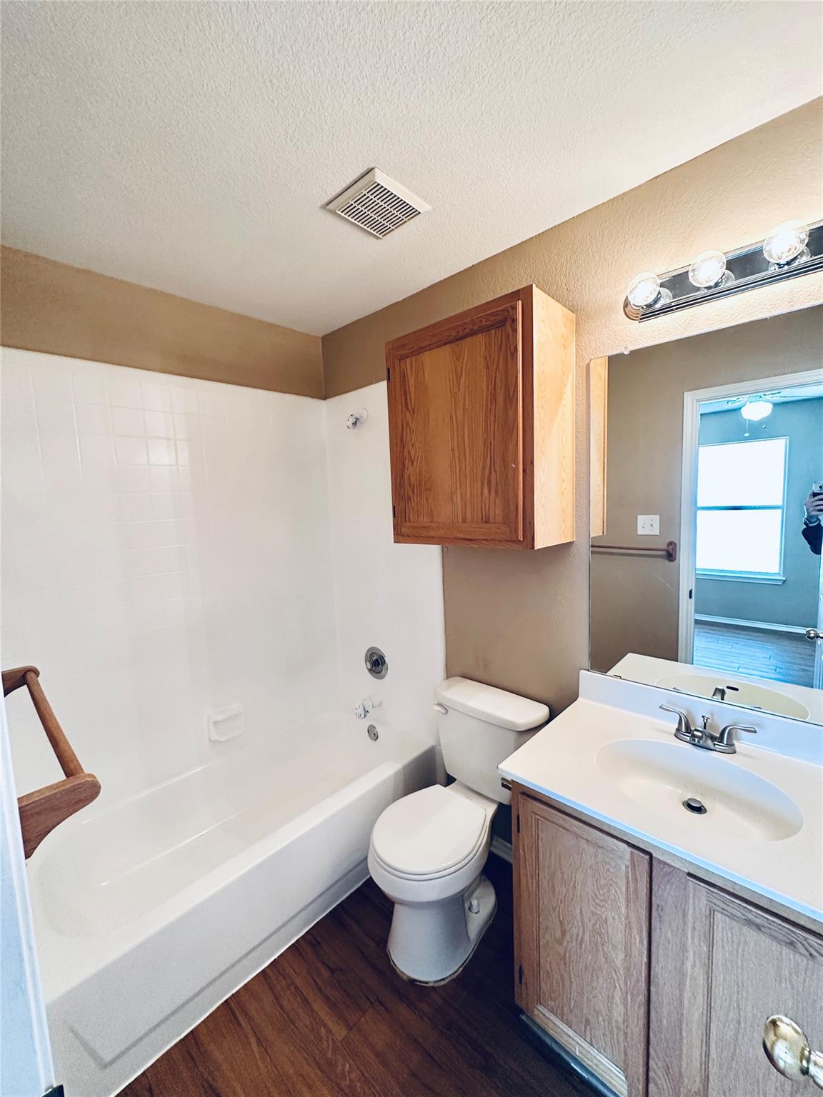 8814 Schick Rd # B, Austin, TX 78729