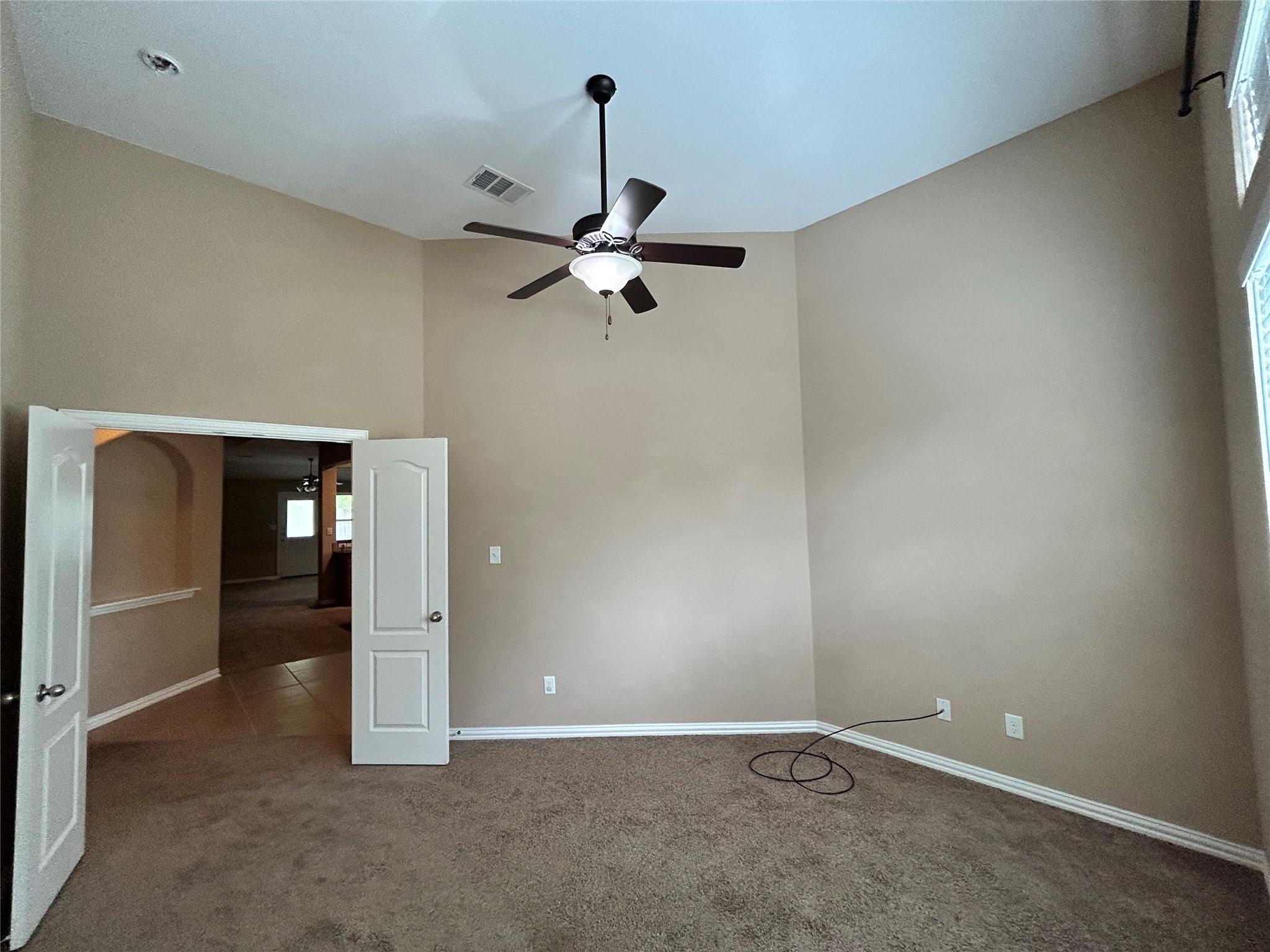 705 Harwood Dr, San Marcos, TX 78666